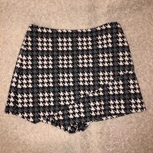 Topshop Houndstooth Skort